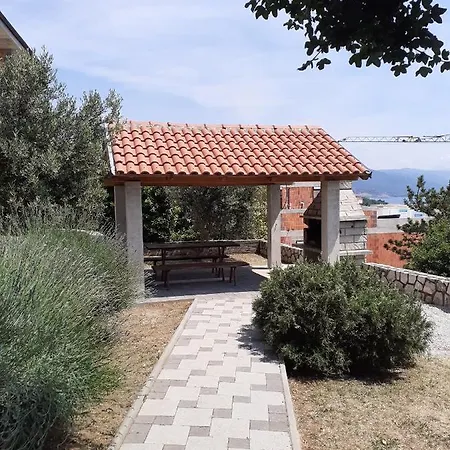 Διαμέρισμα With A Parking Space - 15412 *